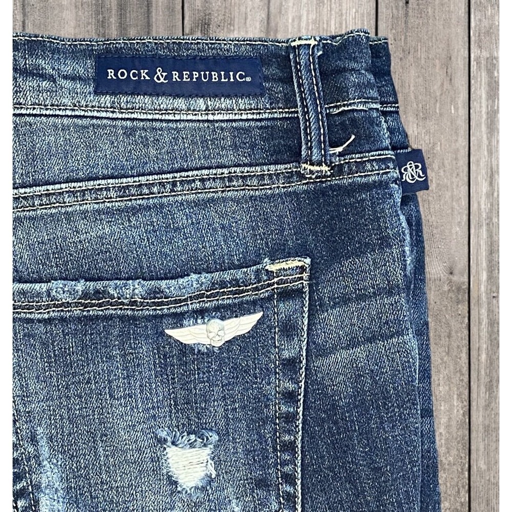 Rock & Republic Distressed Denim‎ Shorts Size 2 Hula Skull Accent